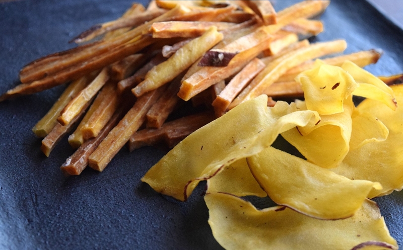 さつまいも専門店の紅はるかで作った「芋けんぴ」 150g（50g×3袋）＆「さつまいもチップス」 120g（30g×4個）[Y0449]