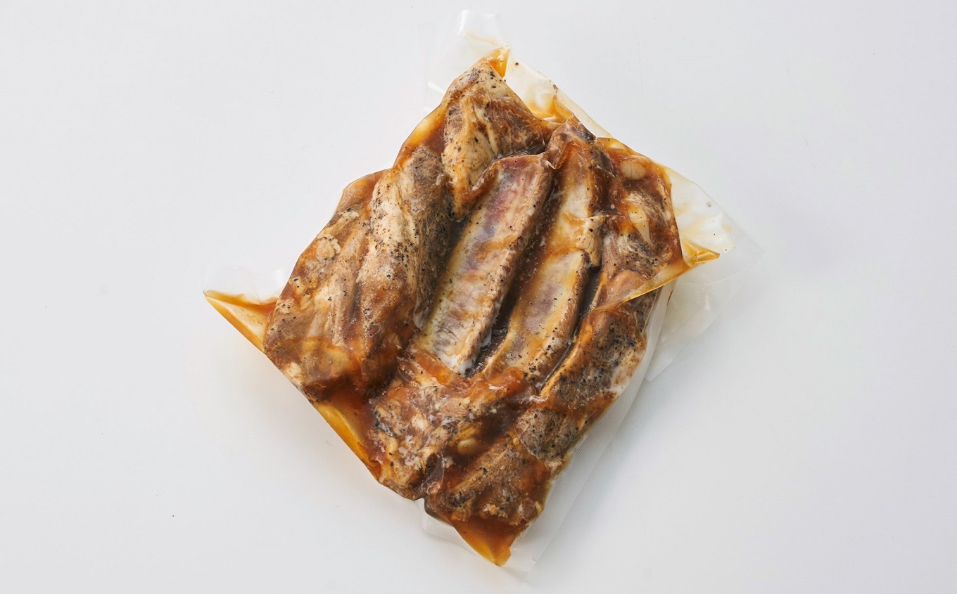 国産豚スペアリブ煮込み 約800g×1袋 けんじろうの手作りにこだわったリブ