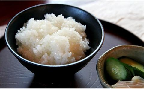 【令和7年産新米】コシヒカリ 7分づき 5kg 新潟県認証特別栽培米 重ちゃんが愛情込めて作ったお米[Y0067]