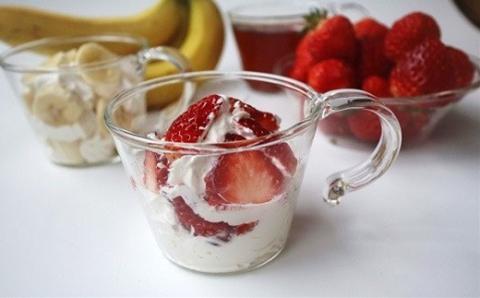 重ねてしまえる耐熱ガラス製カップ（3個）