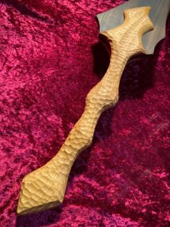 とある英雄が使っていそうな剣風「ピザカッター」 全長112cm