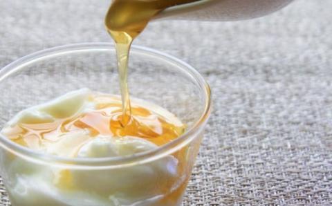 【令和7年産・数量限定】国産 非加熱 純粋はちみつ 600g×2種類（アカシア蜜・黒花槐蜜）食べ比べセット 柏崎産[Y0451]