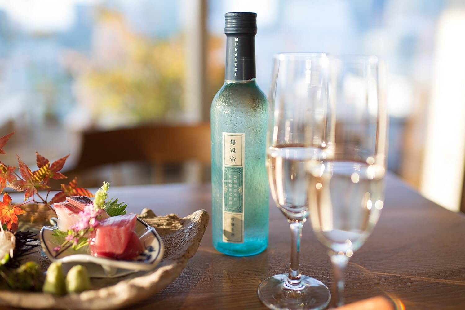 日本酒 セット 菊水 吟醸 「 無冠帝 」 300ml × 12本 二合瓶 新潟県産 米 100% 使用 地酒 小瓶 贈答用 贈り物 大容量 1ダース 1ケース おすすめ お酒 日本酒 プレゼント 父の日 お中元 お歳暮 記念日 ギフト 菊水酒造 料理 に合う 酒 アルコール 15度 宅飲み 家飲み 晩酌 銘酒 和酒 国産 生詰 新潟 新発田 E108_01