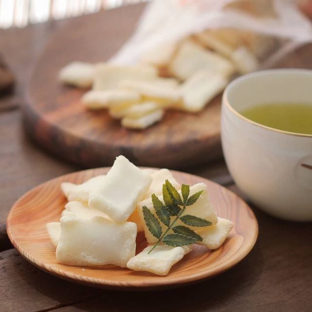 スタンドパック おかき カマンベールチーズおかき 12個 さくら堂 さくら製菓 新潟 新発田 菓子 おかし お菓子 和菓子 ライス 米 お米 もち米 せんべい 煎餅 おかき 米菓 間食 おやつ ダイエット ヘルシー カマンベール チーズ  sds001_01