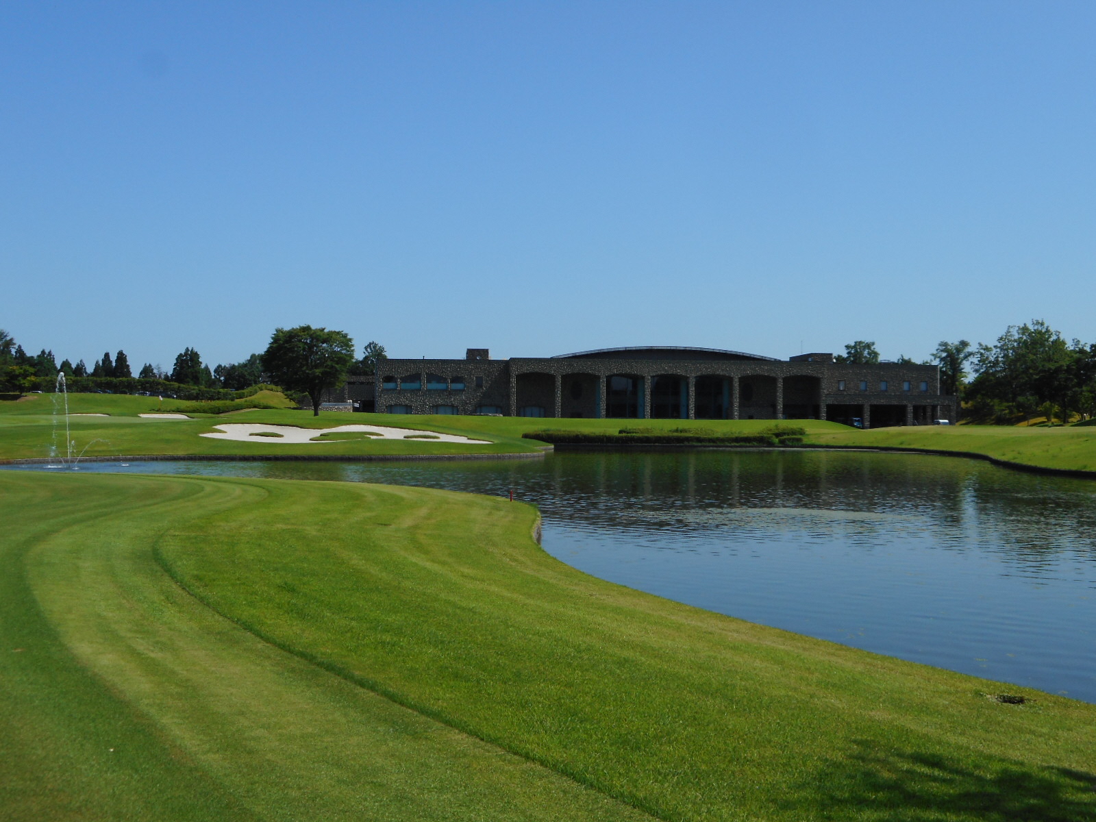 新発田市内ゴルフ場共通感謝券(900,000円分) 【 温泉 旅行 感謝券 旅行券 宿泊券 利用券 宿泊 新潟 ゴルフ 月岡 A02_300 】