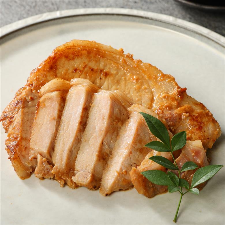 国産もちぶた 豚肉 味噌漬け 詰め合せ 個包装 200ｇ（肉80ｇ×2枚）×4袋  ｜年内配送 もちぶた 簡単調理 味噌漬け 国産豚 ロース 豚肉 柔らかい みそ漬け 小分け 惣菜 おかず 時短 焼くだけ 冷凍 味付き肉 ポーク お手軽 豚肉 味噌 もちぶた ロース 豚ロース 詰合せ セット 個包装 贈答 おすすめ マルコ岩村 新潟県 新発田市 J23_01