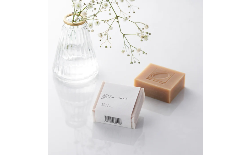 《絹生活研究所》シルク石けん（バラ×ハチミツ）90g