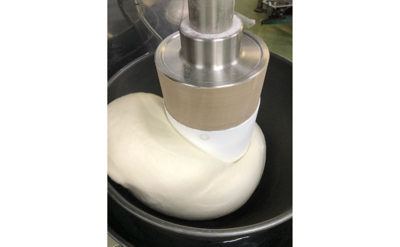 魚沼産こがねもち100％使用 令和7年産 越路もち950g×3 餅 モチ 切り餅 おもち お餅 新潟