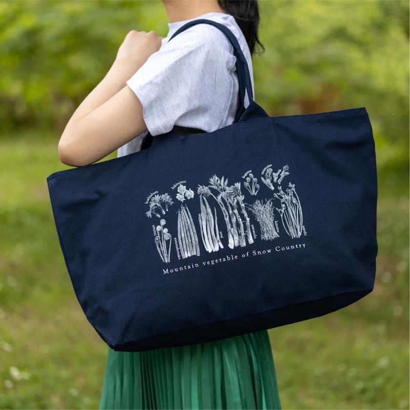 ［着る山菜］山菜図鑑トラベルトート　ネイビー