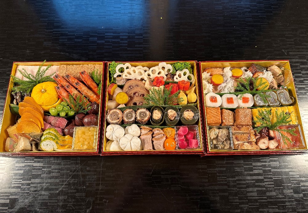 【数量限定】旬の閃き 柳庵「新春吉祥おせち」 2026年 三段重（約6人前）1077001