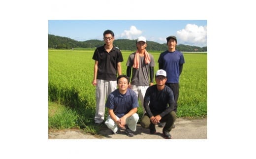 【新米受付・令和8年産米】新潟県村上市岩船産　特別栽培米コシヒカリ15kg (5㎏×3ヶ月コース）1013011N　定期便 毎月 新米予約 お米 白米 こしひかり 精米 村上市