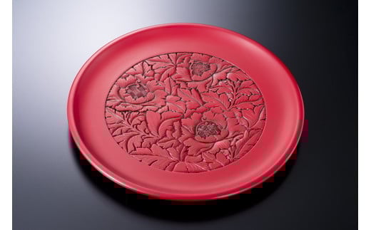 E4020 村上木彫堆朱　丸盆　地紋入り上彫牡丹唐草