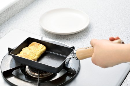 ETT-400 燕人の匠 [桜吟] 窒化加工 玉子焼9×13cm