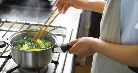 EM-023 燕三 IH対応片手鍋18cm & 両手鍋20cm & 二段蒸し器24cm (お玉付)