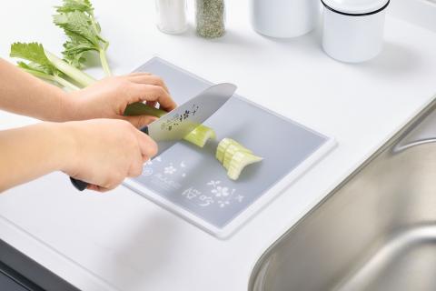 ETO-300 燕人の匠「桜吟」三徳包丁170mm