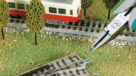 TND-12 ツノダ 金属加工のまち、燕市の高品質工具でプラモデル・模型工作の精密作業を！ニッパー & リードペンチ2点セット