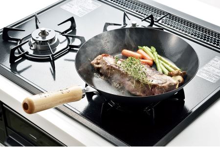 ETT-1001 燕人の匠 [桜吟] 窒化加工 玉子焼9×13cm & フライパン20cm