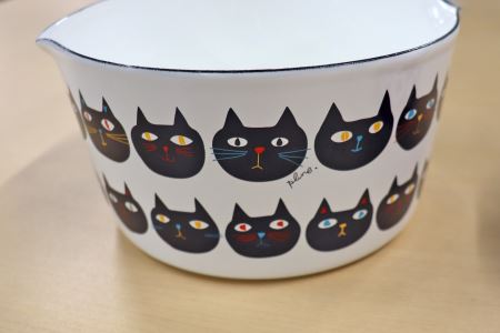 YJM-100 プルーン ホーローミルクパン15cm WT ＋ TYJ-727 ホーロープチミルクパンRD