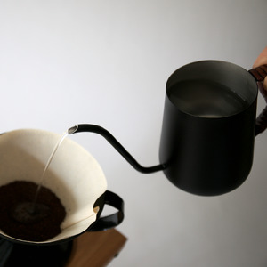 グローカルスタンダードプロダクツ TSUBAME Drip pot / 390ml /マットブラック マットブラック 390ml