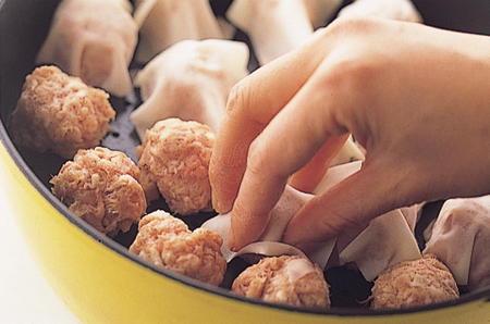 Remi♪Hirano レミパン (イエロー) & 平の蒸し台セット RHF-885 【 フライパン IH対応 セット 蓋 レミパン 蒸し器 キッチン 蓋付き くっつかない 軽い 黄色 平野レミ IH 鍋 ガス キッチン用品 新潟県 送料無料 燕三条 新潟県 燕市 】