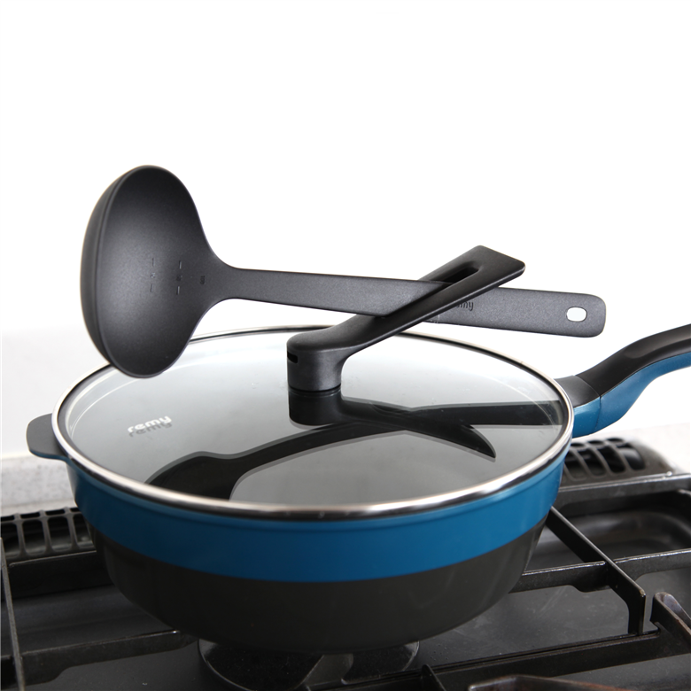 RHF-303 レミパンプラス(ネイビー) ネイビー 24cm（35,000円）