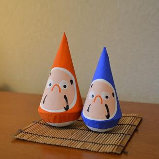 郷土伝統民芸品「三角だるま」赤青白3点セット (三号) 1J02010