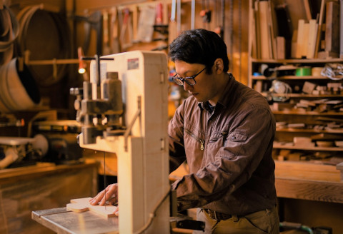 Junshin森から作る木製アロマペンダント 2G01011