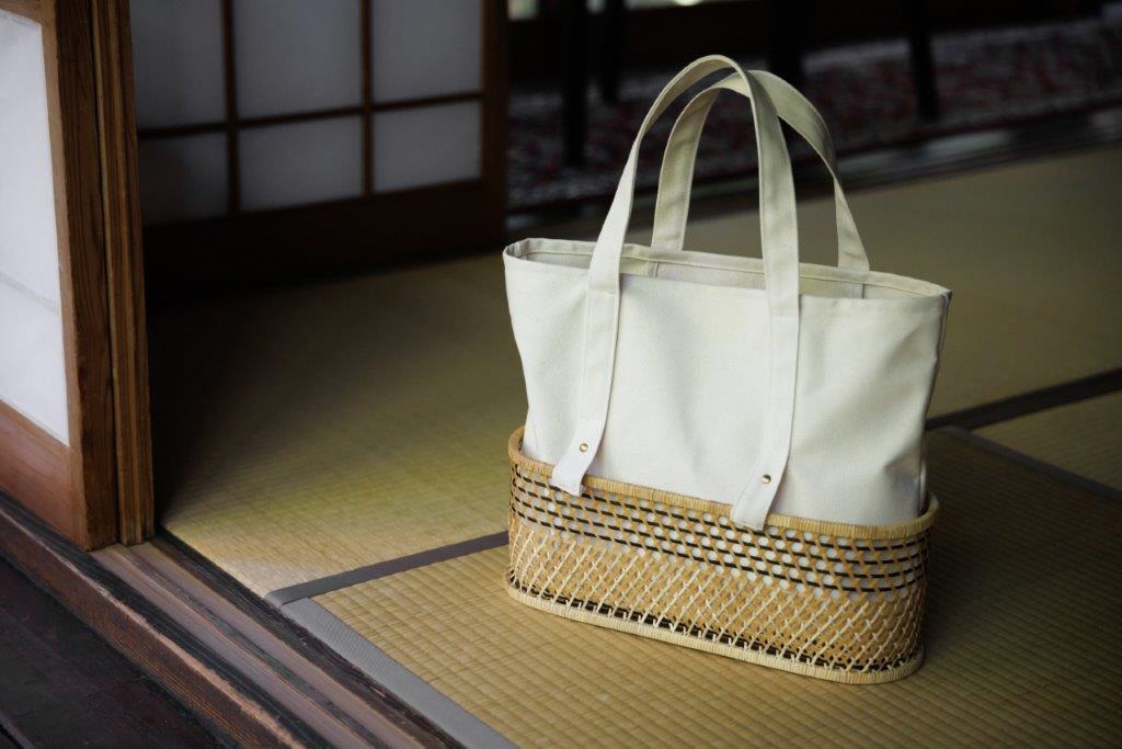 ふたえ籠サイズLホワイト（竹籠フレーム帆布バッグ）2X02125W