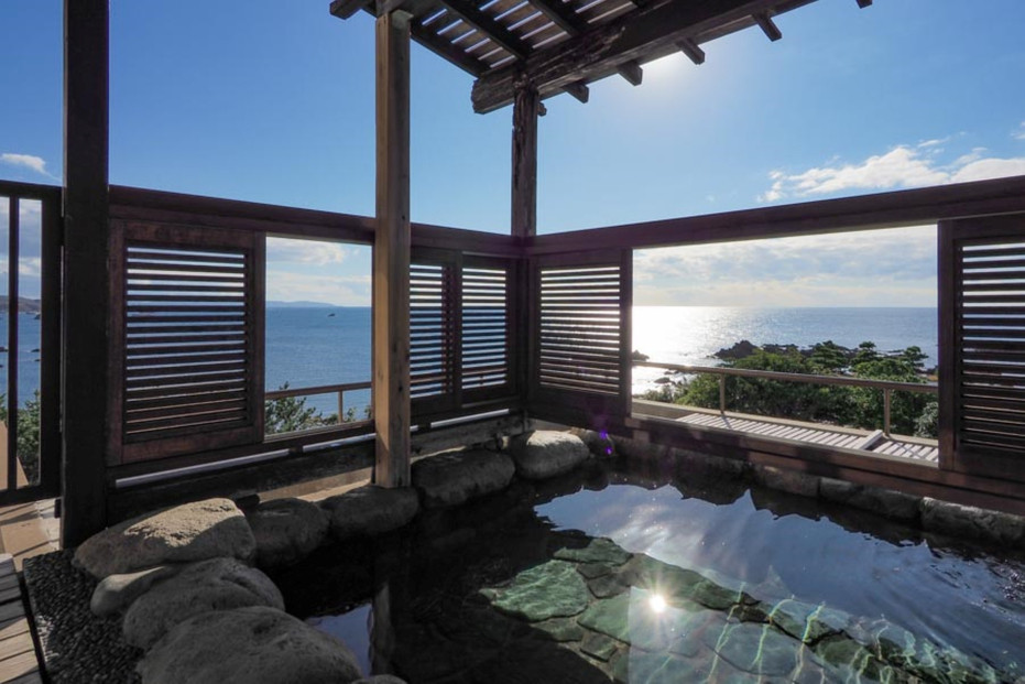 【佐渡】HOTEL AZUMA　ご宿泊券　（ホテル吾妻）オーシャンビューガーデンツイン（定員3名）２泊４食付2名様　平日利用　電話予約のみ対象