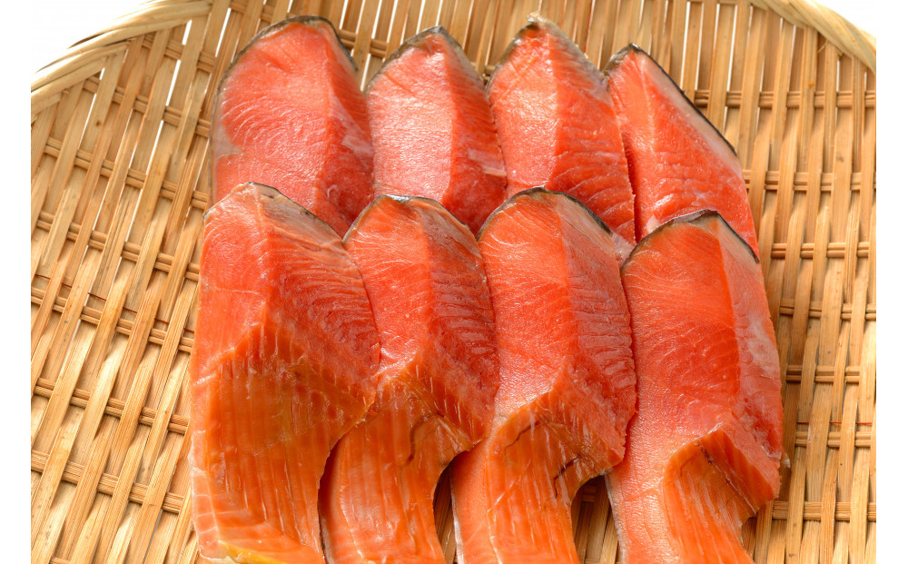 佐渡産ふっくら銀鮭（8切）