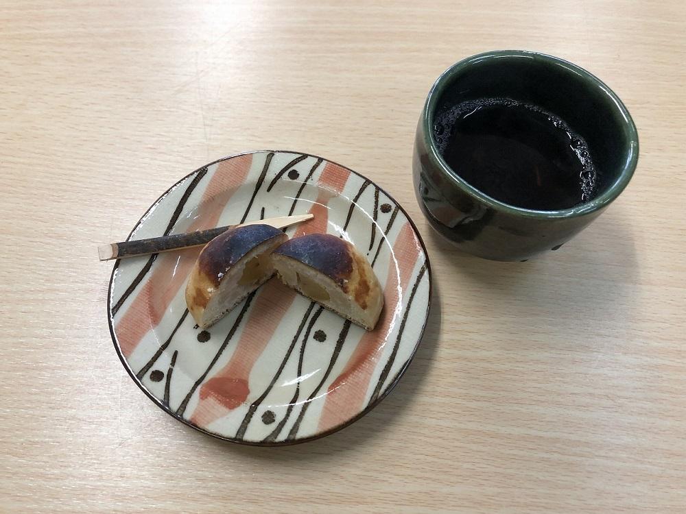 和菓子4品とブランデーケーキ2本のセット