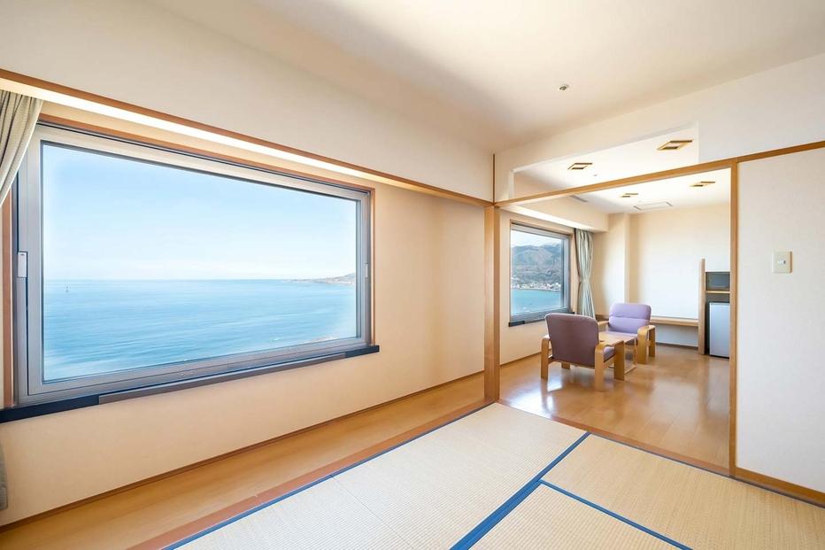 【佐渡】HOTEL OOSADO　ご宿泊券　　（ホテル大佐渡）　オーシャンフロント和スイート（定員６名）２泊４食付２名様　平日利用　電話予約のみ対象