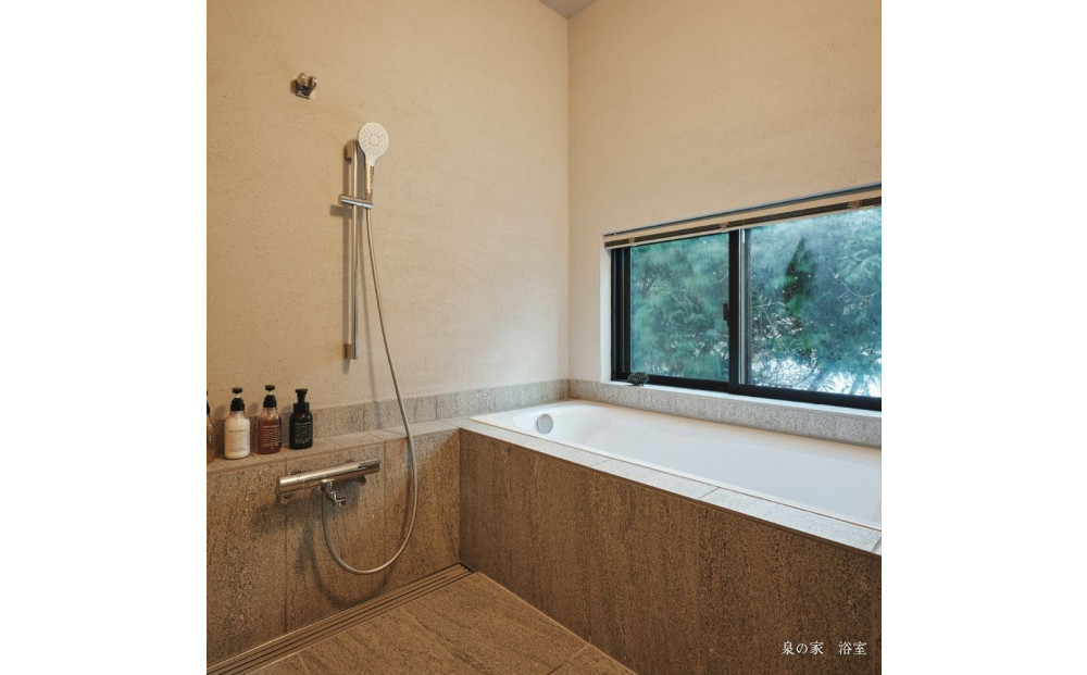 佐渡古民家ステイ さどまり宿泊ギフト券 9,000円分（大和の家 9名まで・泉の家 7名まで）