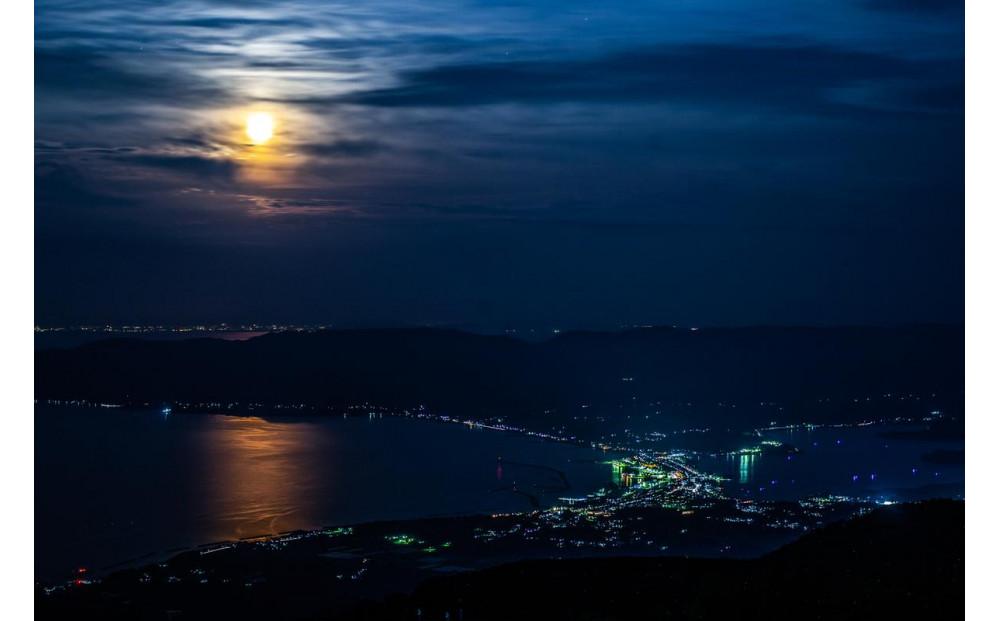 【佐渡市】佐渡島ドンデン高原ハイキング・佐渡食材のディナーと星空＆夜景観賞プラン 大人2名様分【祝！世界遺産登録　佐渡島（さど）の金山】【世界遺産がある島で絶景を楽しむ】【JTB体験プラン】