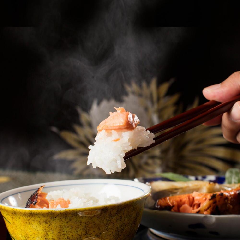 【12月20日ご入金確認分まで年内発送】【令和7年産 新米】南魚沼産コシヒカリ（白米）【2kg】