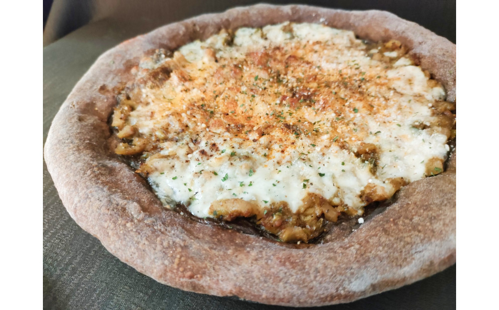 海藻繋ぎ黒にんく生地ピザ４枚セット