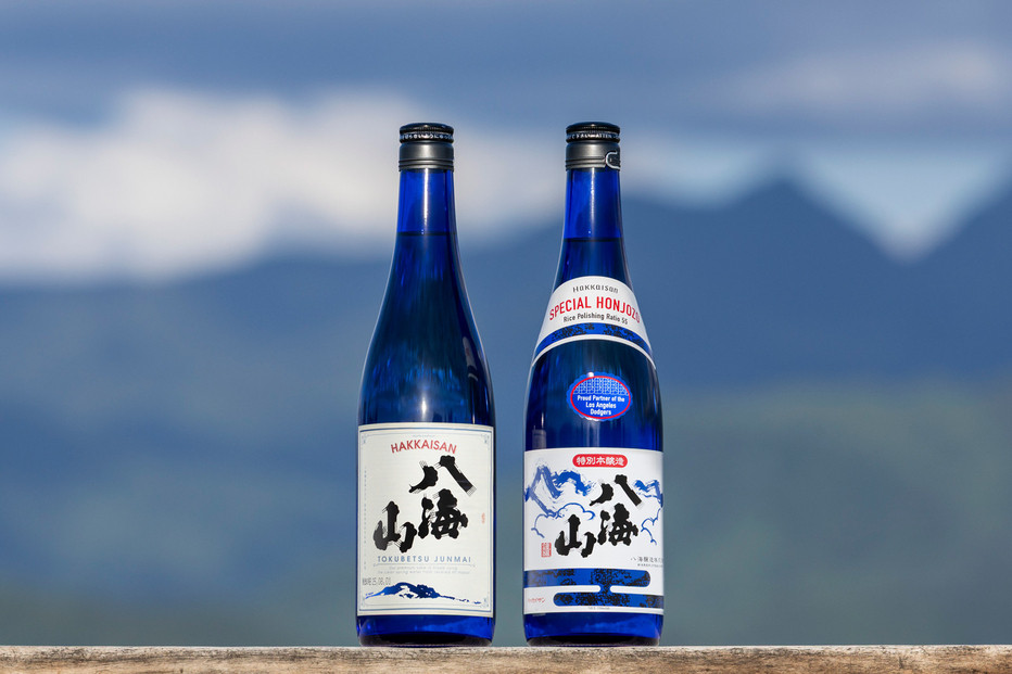 ドジャース公式日本酒 八海山「特別本醸造 ・特別純米酒」ブルーボトルセット 720ml×2本 【お酒 さけ 本醸造 純米酒 ギフト 人気 おすすめ 送料無料 ドジャース ロサンゼルス】