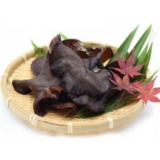 新潟県弥彦村産　越のうさぎ 　生きくらげ250g、乾燥きくらげ25g　詰め合わせセット【配送不可地域：離島】