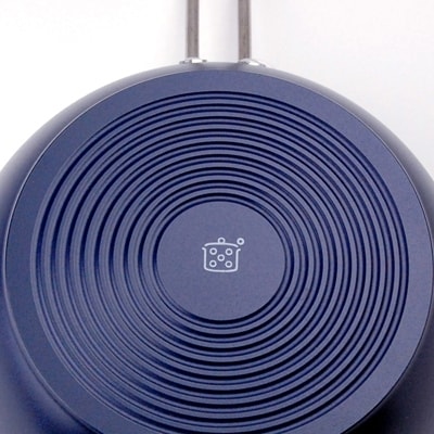 栗原はるみ 深型フライパン24cm(ネイビー)【ガス火専用】ワイヤーハンドル 軽量 新潟県 弥彦村