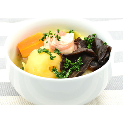 新潟県弥彦村産　越のうさぎ 　生きくらげ250g×2、乾燥きくらげ25g×3　詰め合せセット【配送不可地域：離島】