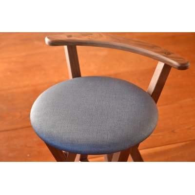 マカロンスツール 　カラフルなくつろぎ　　アメリカンウォールナット材×ブルー