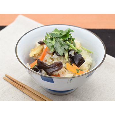 新潟県弥彦村産　越のうさぎ 　生きくらげ250g、乾燥きくらげ25g　詰め合わせセット【配送不可地域：離島】