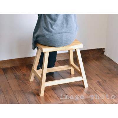 桐スツール　軽い　運びやすい