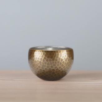 【冷たい口当たり】銅製 金茶色 ぐい呑み 日本酒 贈答品 新潟県 弥彦村