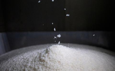 【酒蔵生まれの化粧品】上善如水スキンケア ミルクエッセンスマスク36枚入り 白瀧酒造【地場産品】