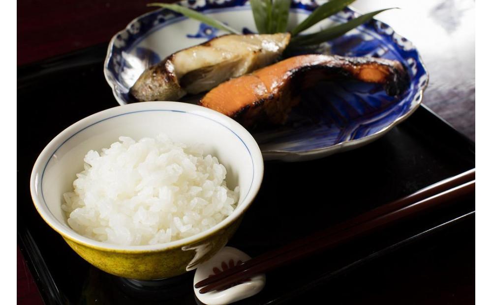 【令和8年産先行予約】 【魚沼産コシヒカリ 無洗米 10kg（5kg×2袋）】 雪解け水がお米を育む、津南町特A地区の美味しいお米。127524-033