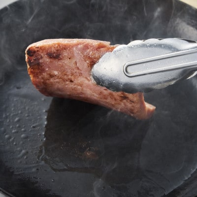 うれしい食べ比べ ソーセージ5種・プレスハムステーキセット[女川ハム工房]【配送不可地域：離島】