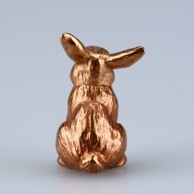 うさぎ　に　あか