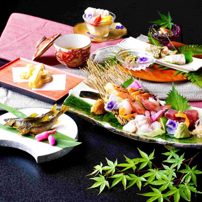 鳥越の宿 三楽園　ペア宿泊券「和モダン客室・1泊2食付」