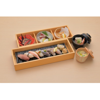 あいの風とやま鉄道観光列車「一万三千尺物語」ご招待券(1名)